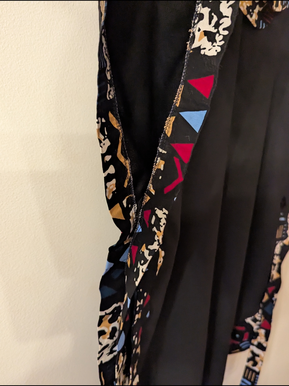 Koubix Handcrafted Poncho Style Women's Short-Sleeve Top with Patterned Trim M-L - Picture 5 of 12